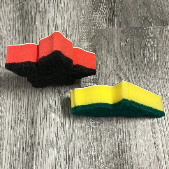 Stranger Things Kitchen Sponge Set NWOT - Picture 3 of 3